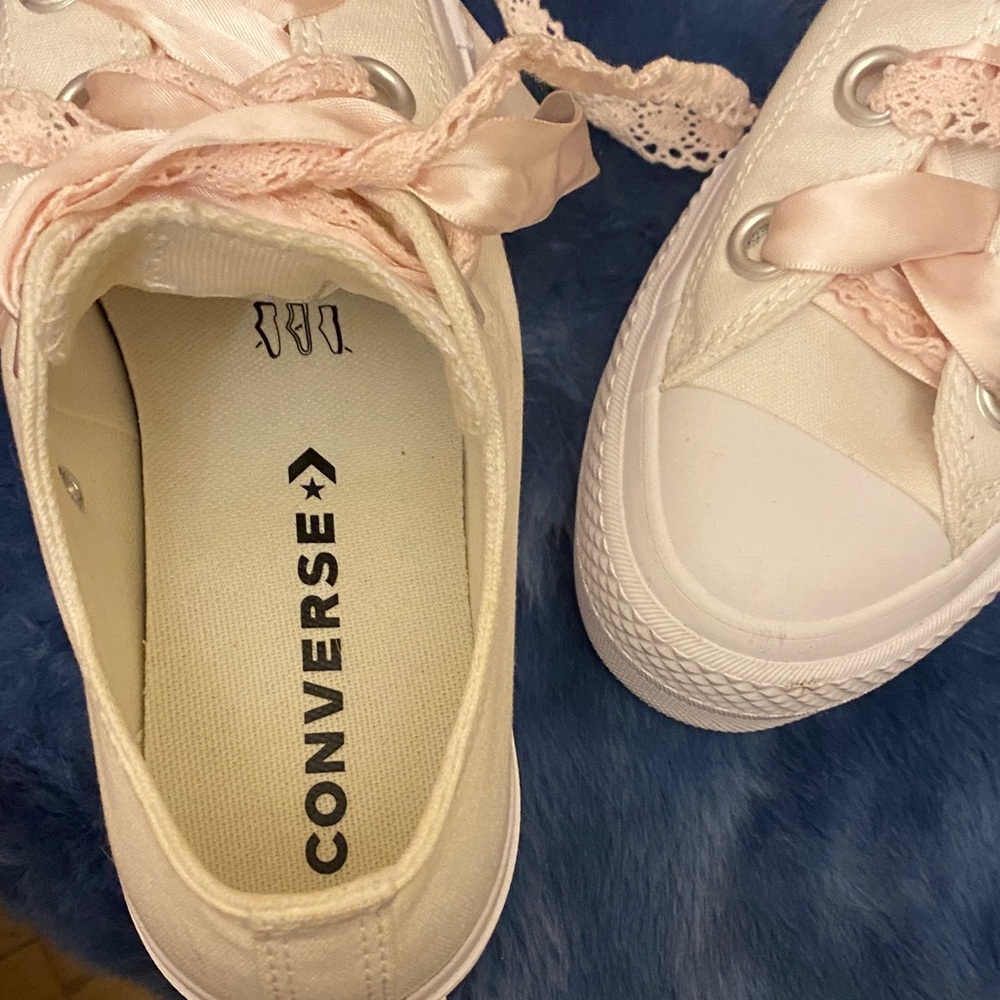 Converse Women's White and Pink Lace Sneakers - Picture 3 of 7